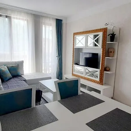 апартамент Harmony Suites-2 Bedroom Lägenhet Slăntjev Brjag